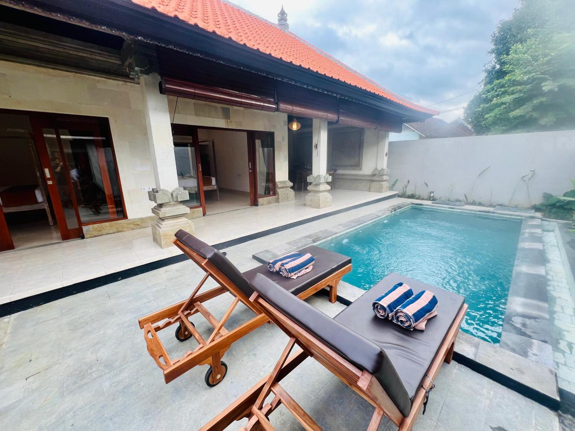 Villa Dira House