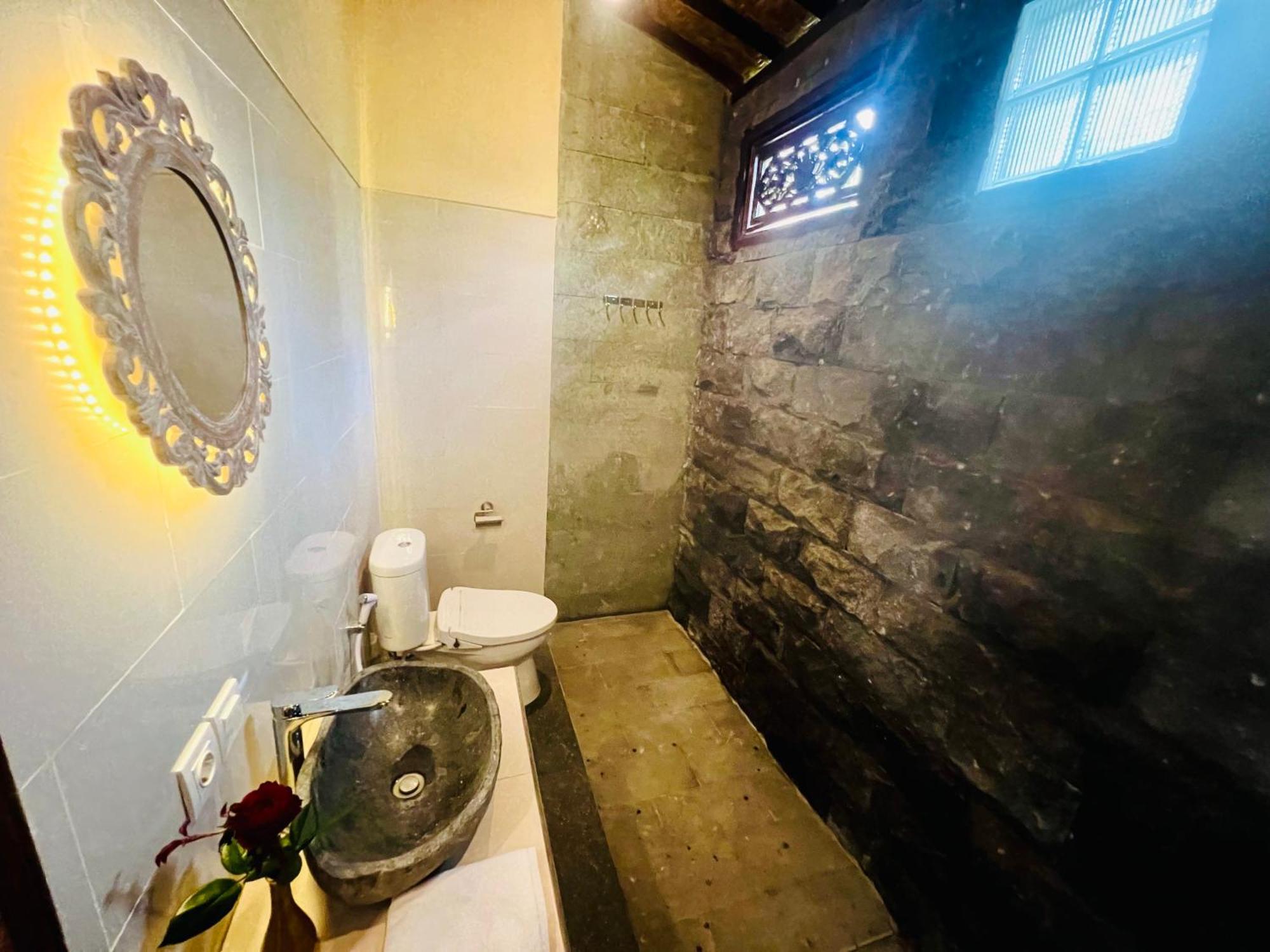 Dira House Pousada